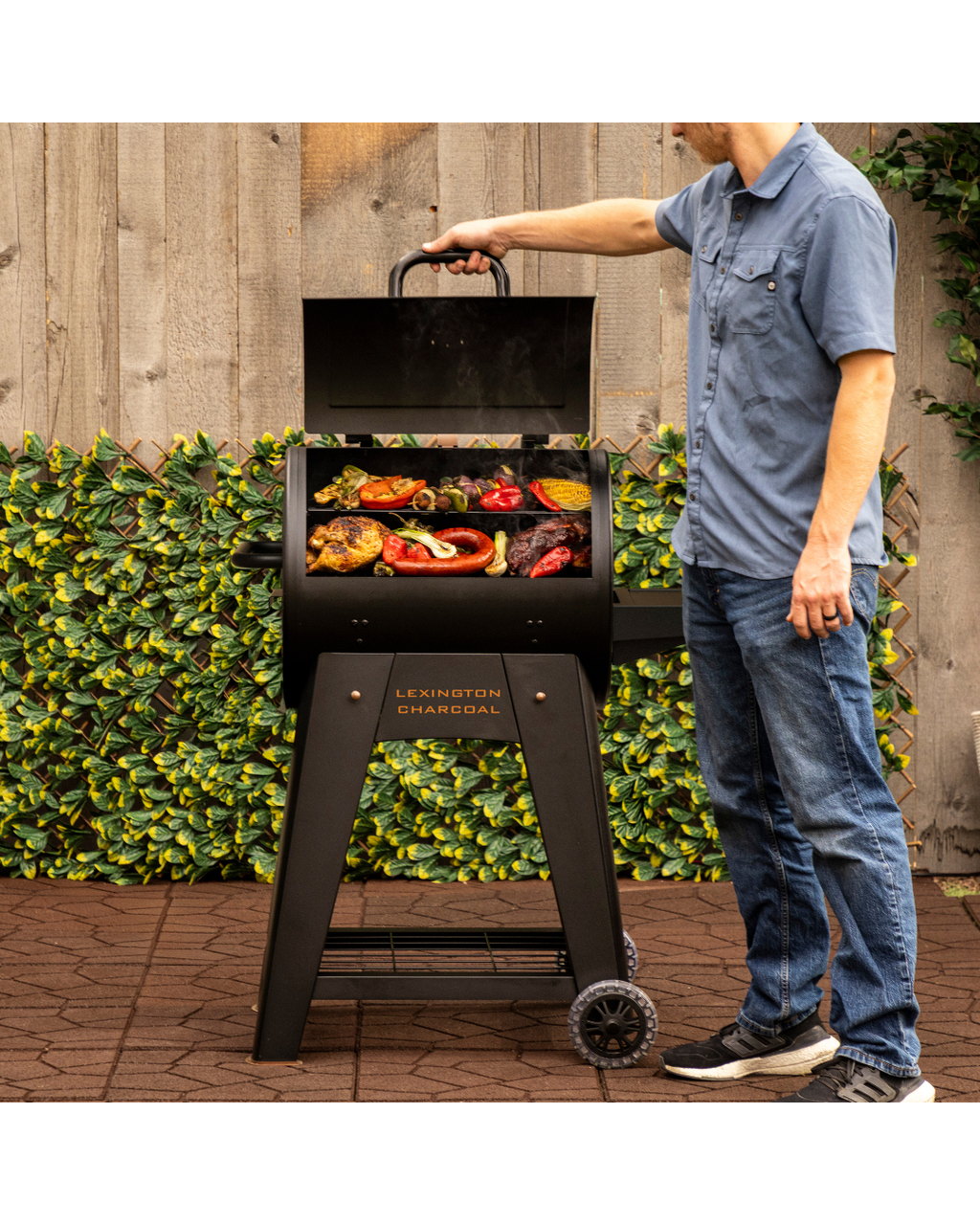 Pit Boss Lexington Charcoal – Onyx Edition