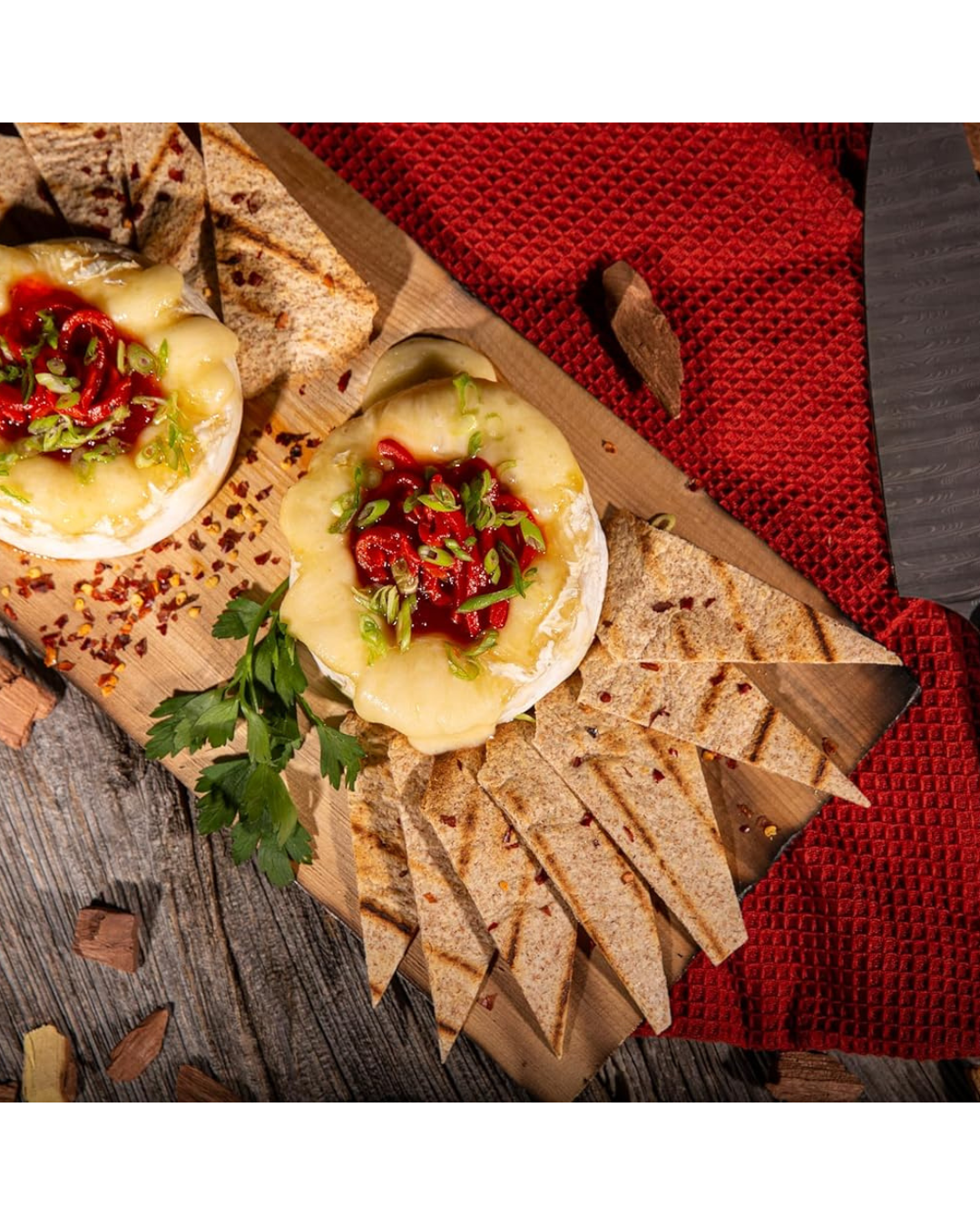 ألواح الشوي قطعتان من خشب الأرز